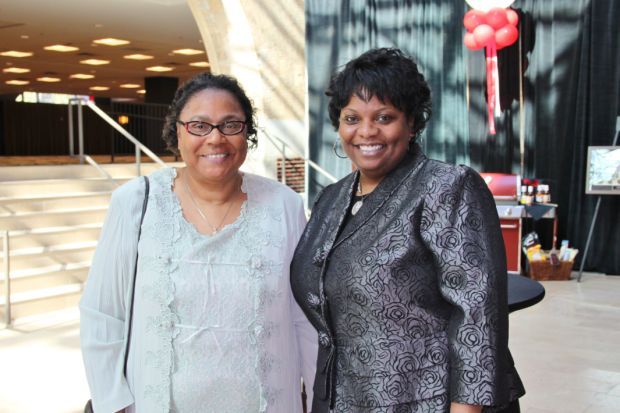 Winifred Pippins, Qiana Bennett